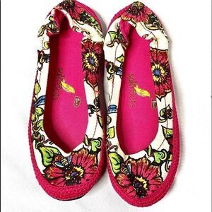 Sakroots pink floral canvas ballet flats size 6